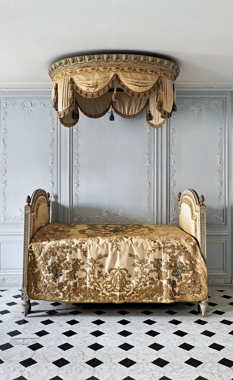 Marie Antoinette Style – Jalan Interior